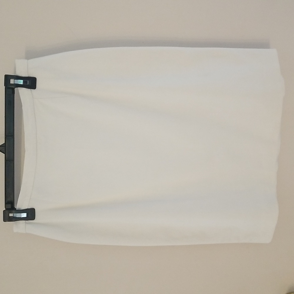 Burberry White Lined Pencil Skirt